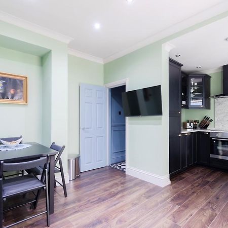 Central Stylish 2-Bed Apartment In לונדון מראה חיצוני תמונה