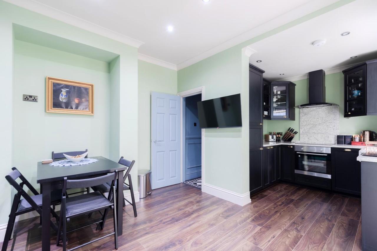 Central Stylish 2-Bed Apartment In לונדון מראה חיצוני תמונה